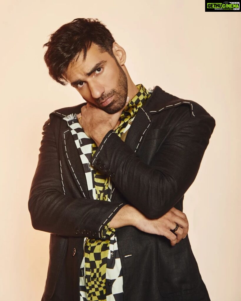 Avinash Tiwary Instagram - Is there a way i could kick off the walls guarding your heart... Make an escape for You and I On to some Salted caramel dripping on your buns ensuring the Kardashians envy your cart, Say yes and shut your eyes Find your way to bid goodbye Lets just dream Of You and I Just You and I 📸- @mohitvaru Styled by @shaeroy Assistant Stylist @alizaafatmaa Full look @arokaofficial Shoes @thealternateindia Jewellery @misho_designs Hair- @anshul_hair Makeup -@rohan_mohan09