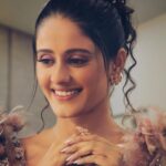 Ayesha Singh Instagram - Styled by @nehaadhvikmahajan Jwellery by @padmashree_jewels @kritikagupta20 Dress by @rajgharana.rg Make up by @ram_makeover_000 Hair by @zeenat_az Photographer @creative_babu_01