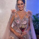 Ayesha Singh Instagram - Thank you @tellychakkar @the_indian_telly_awards for the beautiful evening and a wonderful surprise of The Most Promising Actor. 🙏🏻🥰. Great fun with old friends and new 🥰❤️😘 Sharing with love ❤️. Styled by @nehaadhvikmahajan Jewellery by @padmashree_jewels Costume by @rajgharana.rg