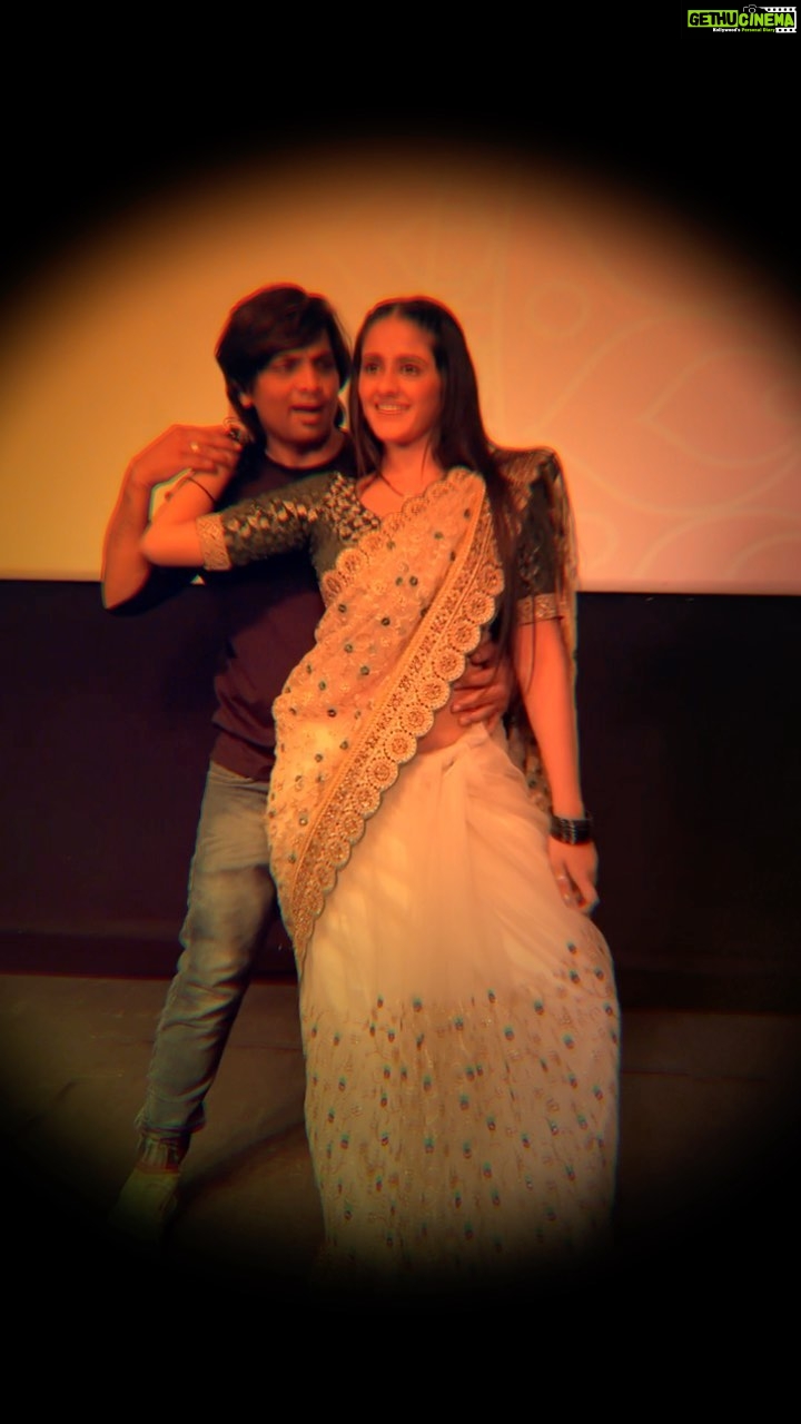 Ayesha Singh Instagram - Kenil Sir aae aur reel na banae…aise kaise. 📸 @priyaahujarajda 🥰😘🥰 thank you sooooo much