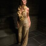 Ayesha Singh Instagram - Styled by :- @nehaadhvikmahajan Outfit:- @nikhitandon Hair:- @zeenat_az Make Up :-@ram_makeover_000 📸 azeez @richardanilmacwan 🥰❤️ St. Regis Hotel