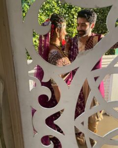 Ayesha Singh Instagram - Couple of failed attempts at posing but we ended up laughing at it🤭♥️🥰🙈. 📸 @richardanilmacwan 🥰🙏🏻 @rohityadav0o 🥰🙏🏻