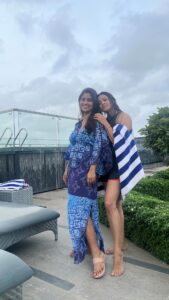 Barkha Bisht Sengupta Instagram - 💃Makeba with my bestie 😍
@barkhasengupta 
Loc : @fairfieldbymarriottmumbai 
#fun #dance #trending #trendingreels #trendingsongs #bestie #chilling  #makeba #instalike #fairfieldbymarriott #love