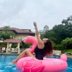 Barkha Bisht Sengupta Instagram – What an experience just a few hours from the bustling city of Mumbai. 
  @sula_vineyards was nothing short of paradise … sip on wines as u take in the breathtaking view of the vineyard …. And those who don’t drink … u have to go there just for the place and the food !!