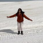 Bhanushree Mehra Instagram - Snoww much fun !! ❄️🌨️ #Gulmarg Gulmarg, Kashmir