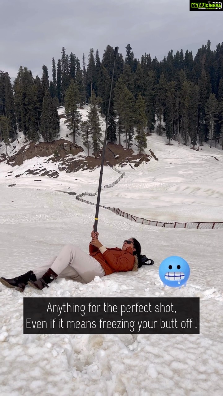Bhanushree Mehra Instagram - A Behind-the-Scenes Look at My Travel Vlogging Process ! 😅 #gulmargdiaries