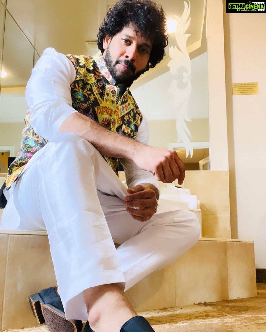 Bharath Instagram - Celebration mood !! 🎉🎉🇨🇦#torontodiaries