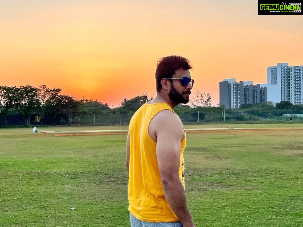 Bharath Instagram - Ccl practice done for the day !! 🏏😎#ccl #ccl2023 #chennairhinos 📸 @aadhavkannadhasan