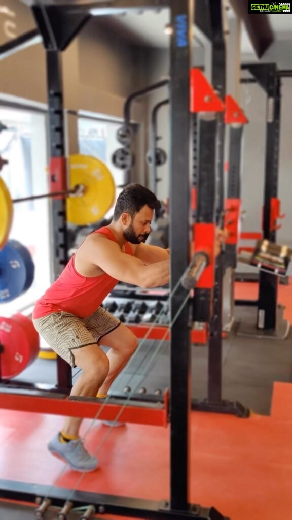 Bharath Instagram - Some explosive strength training @raccelerateofficial with @coach.linkes and the team !! Brilliant session with these super energetic blokes !! #ccl #cricketworkout #strength #fitness @atrajamaniprabhu