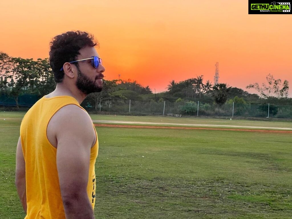 Bharath Instagram - Ccl practice done for the day !! 🏏😎#ccl #ccl2023 #chennairhinos 📸 @aadhavkannadhasan