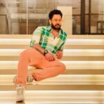 Bharath Instagram - Check 👕 this pink-tastic 👖. Monday mood !! 😃😎🤓