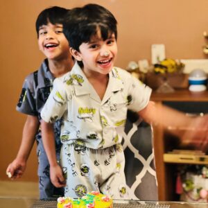 Bharath Instagram - Happy 5th birthday ma boys !! Five is fabulously, fantastically fun.. just like you both . Love you both to the moon and back 🥥. #happybirthday #aadhyan #jayden #fathersons #love