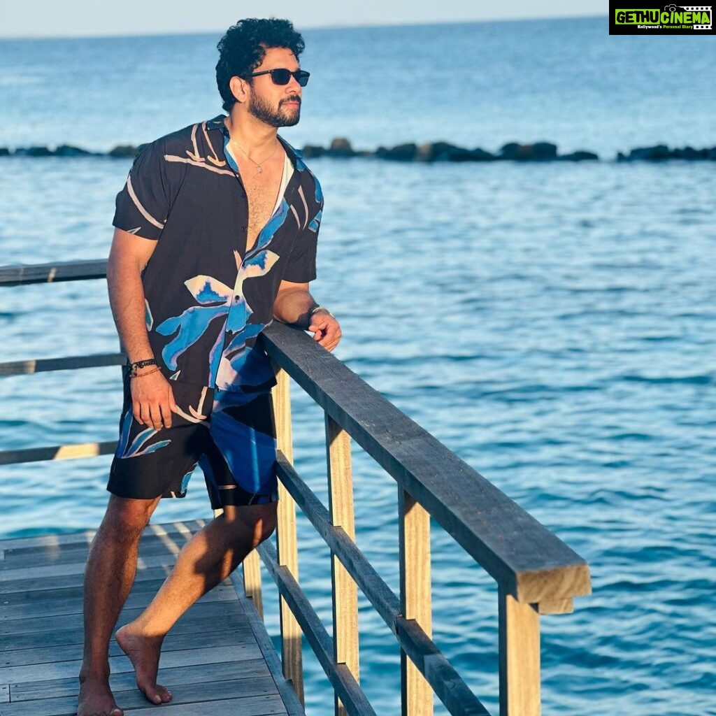 Bharath Instagram - Throwback post !! #maldivesdiaries #sunday #chill #infinity #selfmusing