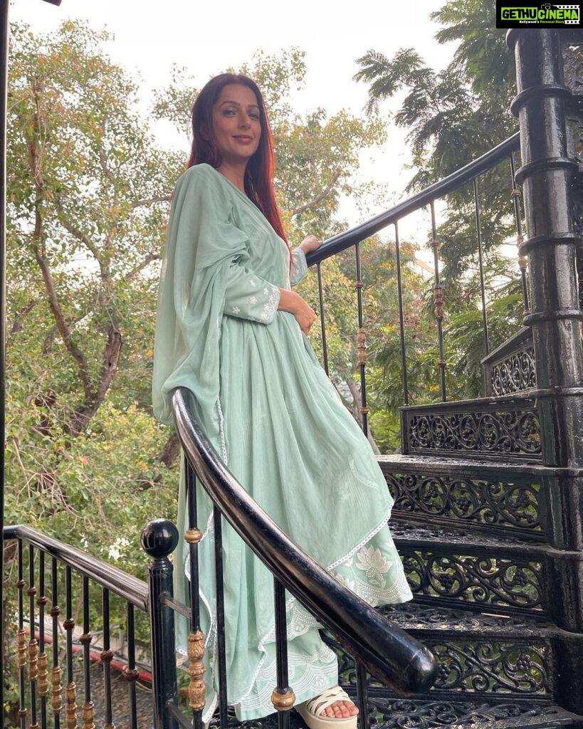 Bhumika Chawla Instagram - ✨ Love the colours —✨@manalipural Clothes courtesy - @manalipural Make up - @ashokrathod14 Hair -Shashi