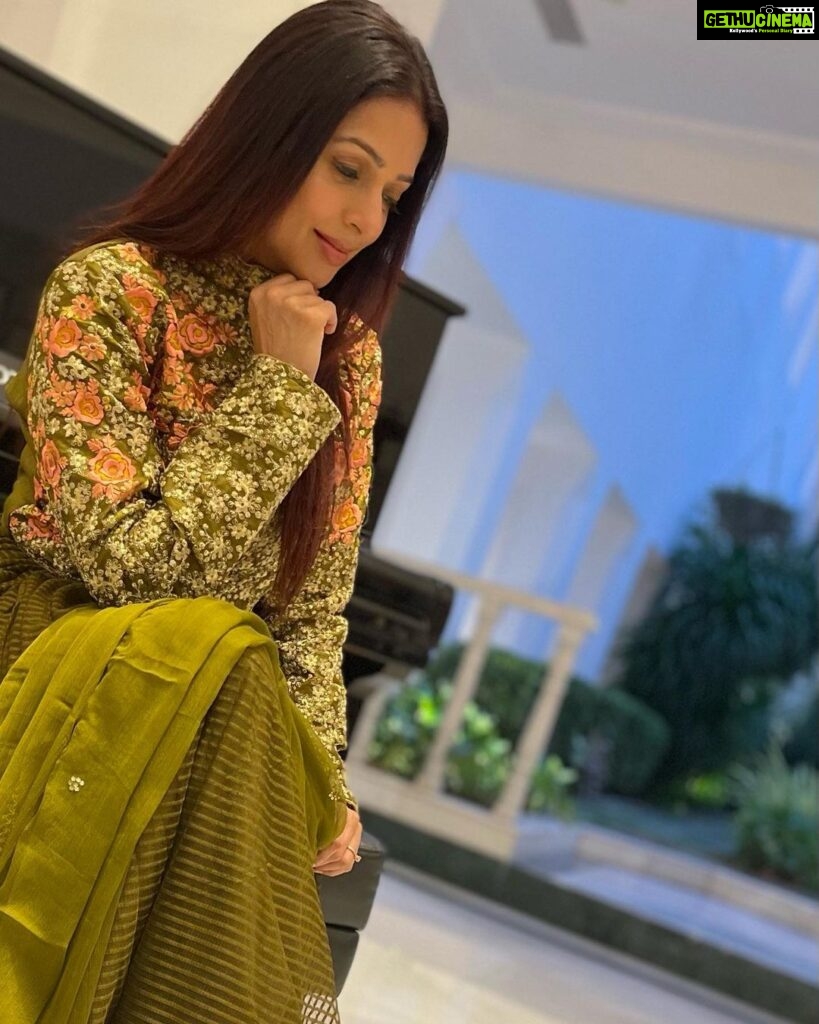 Bhumika Chawla Instagram - ✨ Dress courtesy - @manalipural Make up - @ashokrathod14 Hair - Shashi