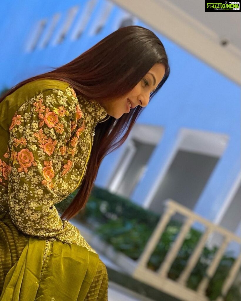 Bhumika Chawla Instagram - ✨ Dress courtesy - @manalipural Make up - @ashokrathod14 Hair - Shashi