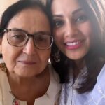 Bipasha Basu Instagram - Eid Mubarak ❤️ Thank you Aunty , @jannatkhan1618 @ayazkhan701 and Dua doll ❤️🤗