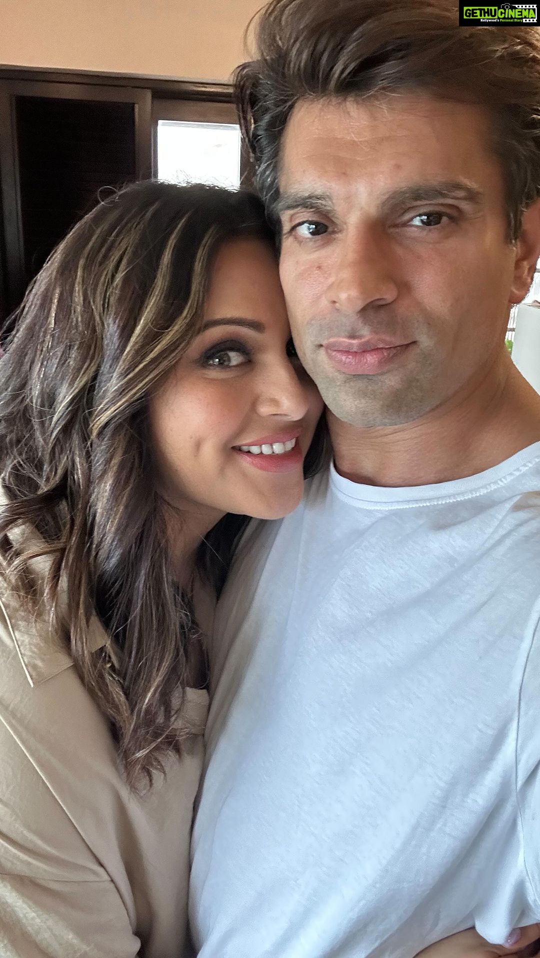Bipasha Basu Instagram - Hubby ❤️🧿😘 #monkeylove