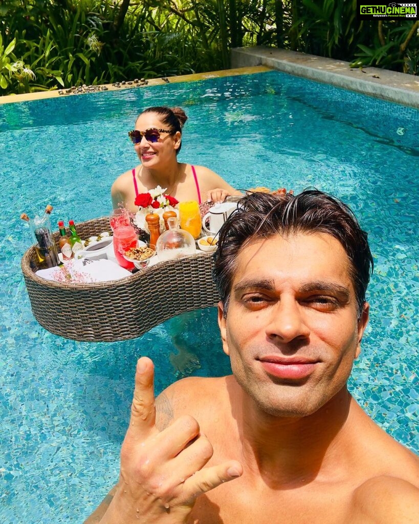 Bipasha Basu Instagram - Floating Breakfast 🤤😋 After a good work out and swim you need good food 😀 #stregisgoa #liveexquisite