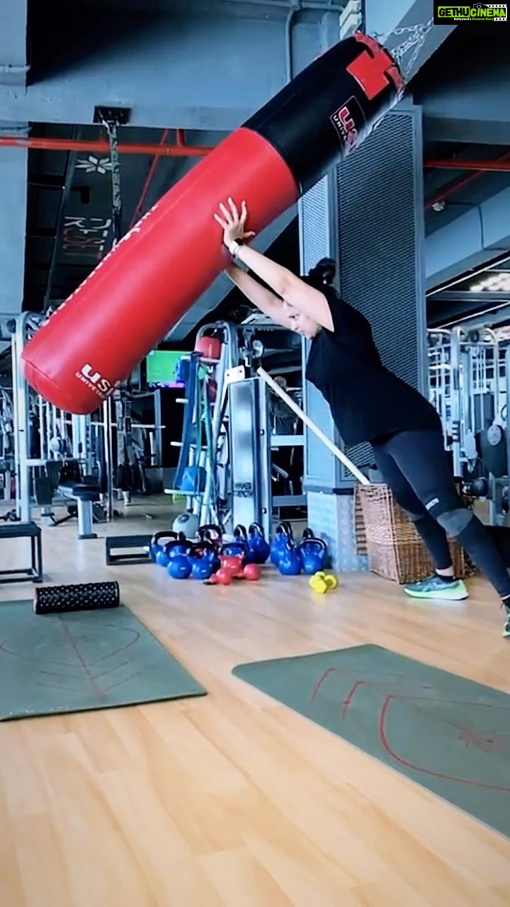 Bipasha Basu Instagram - Mama don’t collapse💪🏻🧿 Rebuilding a stronger version of me from scratch 💪🏻🧿 @maheshfitnessclub @resetlifeindia #loveyourself #mamacandoit #transform #postpregnancyweightlossjourney #nothingisimpossible