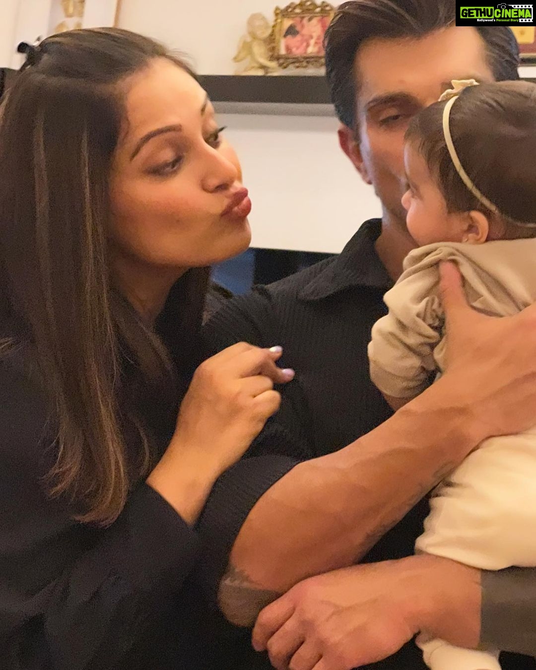 Bipasha Basu Instagram - Us ❤️🧿 #monkeylove
