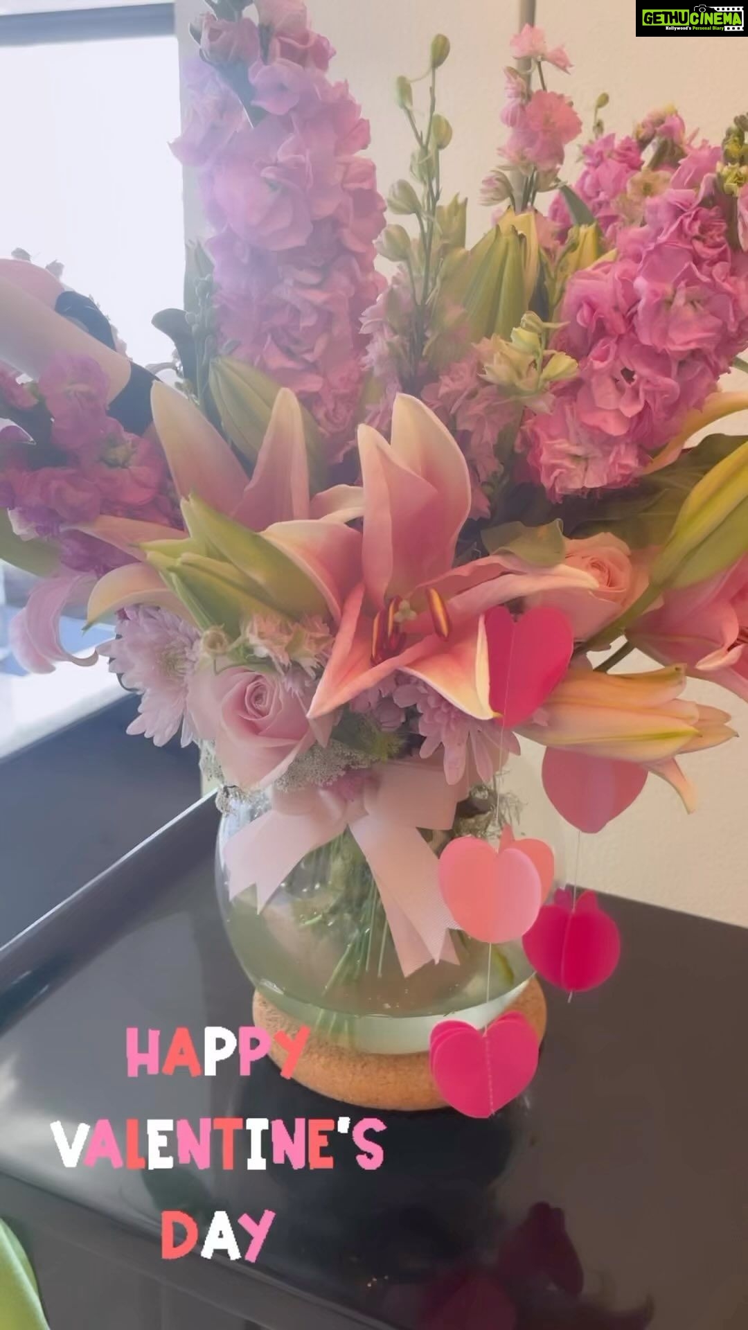 Bipasha Basu Instagram - Happy Valentine’s day to my loving husband @iamksgofficial and my sweet baby girl Devi ❤️🤗 Her first Valentine’s day ❤️ I love you both so much ❤️I am the luckiest girl to have both your love ❤️🤗🧿Thank you @iamksgofficial for my love scroll like every year ❤️🧿 #monkeylove #loveyourself #newparents