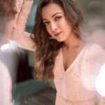 Catherine Tresa Instagram - Some of our best chats are with our mirrors..☺️ #itsallpink #onarainyday #mebeingme 📷 : @adrin_sequeira Makeup : @makeup_by_lavanya Hair : @marella_makeupstudio Assistance: @venkatbattula1 & @sathyaaparna2010 & @m_n_pavan_kumar Special shoutout to @rams417 😊