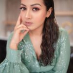 Catherine Tresa Instagram – This is what zoning out looks like😜😎..

#weekendvibes #mebeingme #mypokerface 
#lovelovelove 

📷 : @adrin_sequeira