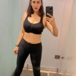 Chahatt Khanna Instagram - Just checking out !! #gym #fitness #health #sweatitout #ck #mumbai #chahattkhanna #fitnessjourney India