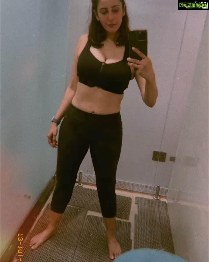 Chahatt Khanna Instagram - Just checking out !! #gym #fitness #health #sweatitout #ck #mumbai #chahattkhanna #fitnessjourney India