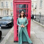 Chahatt Khanna Instagram - London 🏳️‍🌈 #london #chahattkhanna #vaccay #uk Outfit- @ammarzofashion Big Ben Tower, London