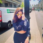 Chahatt Khanna Instagram - Always in love with BLACK 🖤 Wearing - @ammarzofashion Big Ben Tower, London
