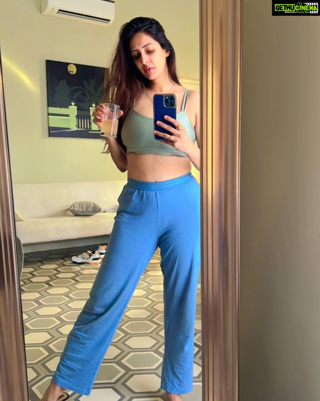 Chahatt Khanna Instagram - Goa dump #summers #selfcare