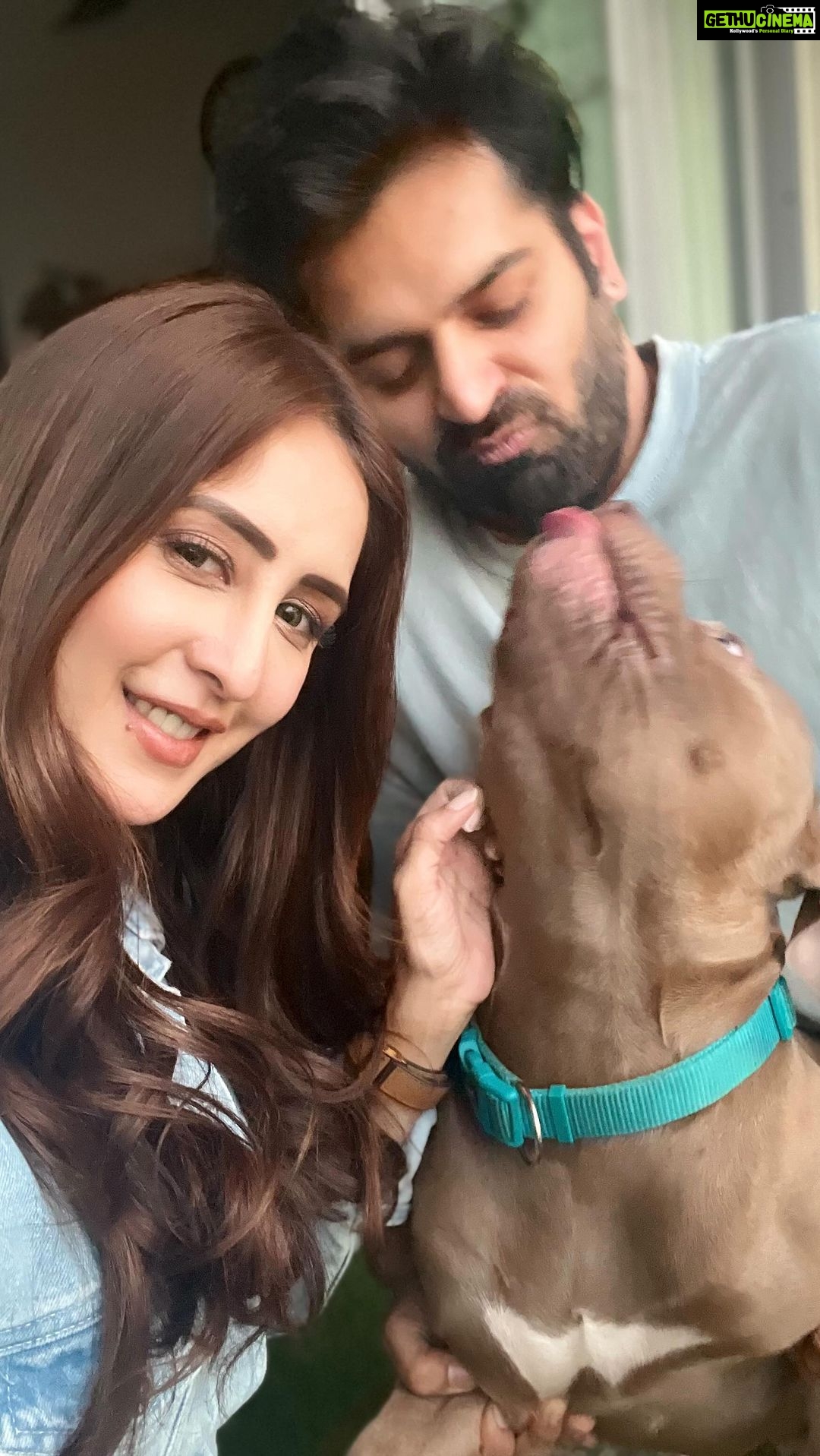 Chahatt Khanna Instagram - Happy birthday Soneyo ! Journey from you hating your bday to loving your bday #growingtogether #happybirthday #rohangandotra #chahattkhanna #bb #raju #babulal @rohan_gandotra London, UK