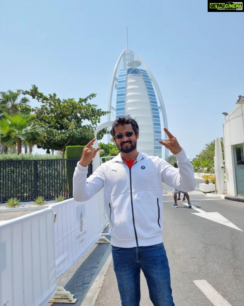 Chandan Kumar Instagram - Good morning ☺️ Burj Al Arab, Dubai