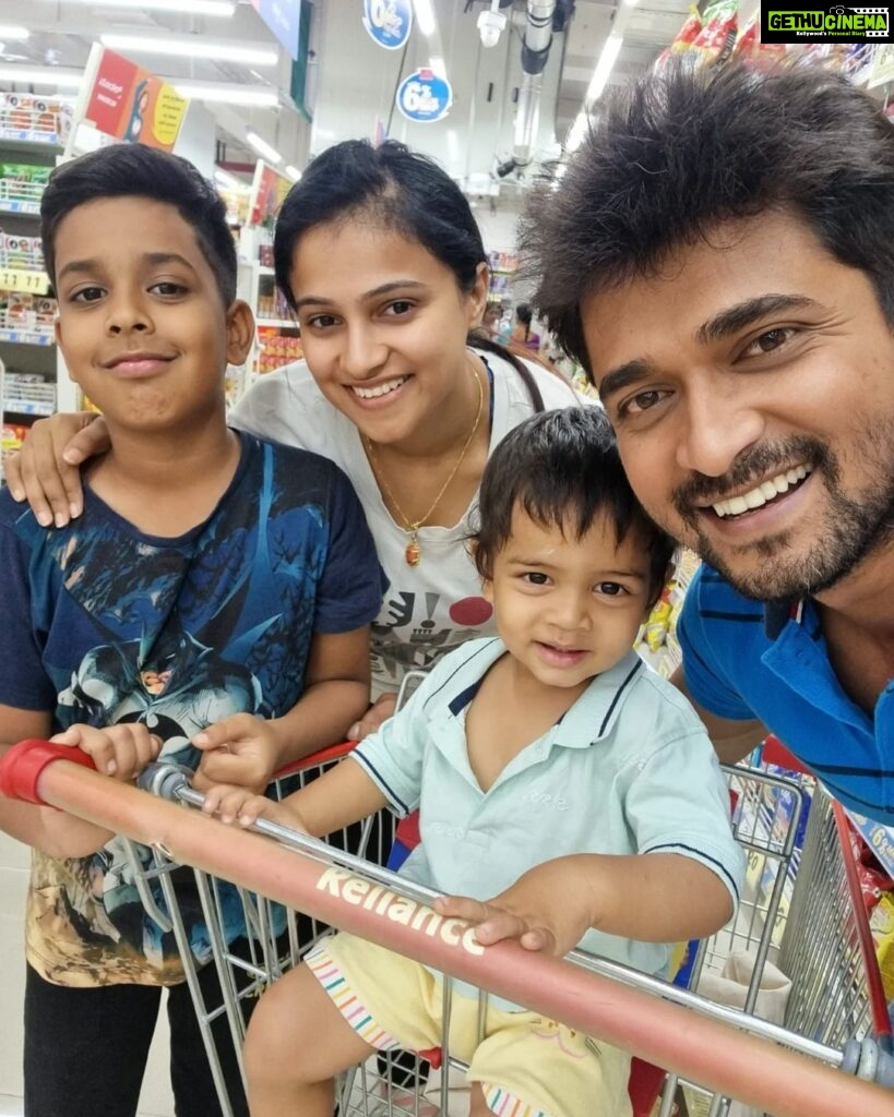 Chandan Kumar Instagram - Shopping with these cuties.. nephews 🤩🤩