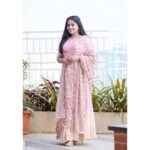 Chandini Sreedharan Instagram - Wearing @parvathy_chankramath for #AlluRamendran #Promotions 😍 Captured by @pranavraaaj. Swipe! 🥰