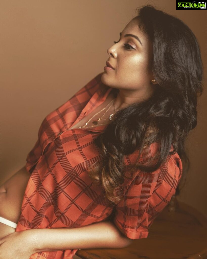 Chandini Tamilarasan Instagram - "If you can dream—and not make dreams your master." - Rudyard Kipling ✨ 📸 @irst_photography ✨ Mua @sureshmakeup151 ✨ Hairstylist @prem_hairstyle ✨ Assisted by @ramanna386 ✨ #chandinitamilarasan #chandini #actresschandini #photoshoot #saturday #saturdayvibes #love #vibes #weekendvibes #weekend #kollywood #tollywood #tollywoodactress #weekendmood #weekendwithchand Chennai, India