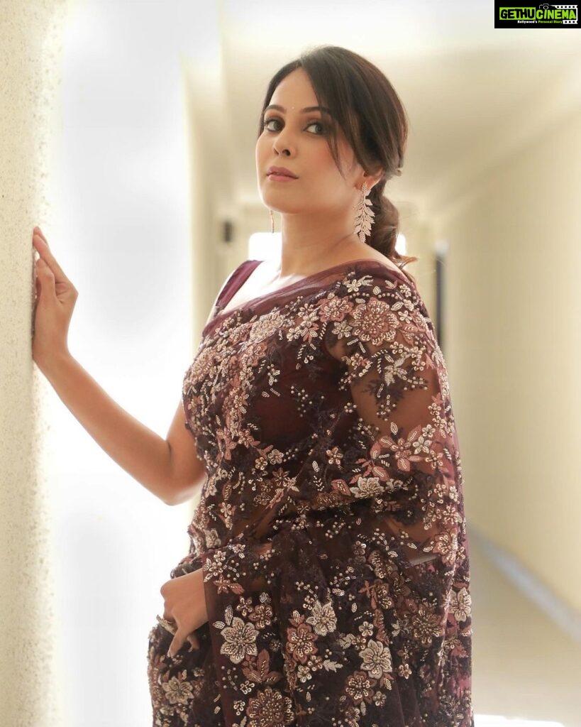 Chandini Tamilarasan Instagram - "The wait is over! Today is a big day for us as BOMMAI hits the screens. Get ready for a rollercoaster of emotions and unforgettable moments. Do let me know how you guys like the movie 😍 check it out in theatres near you . 📸 - @evidencemaker ✨ Styled by @indu_ig ✨ Makeup @deepz_beautyjourney ✨ Hairstylist @prem_hairstyle ✨ Saree @knotweddinghouse ✨ Jewelry @fineshinejewels✨ Assisted by @ramanna386 #sjsurya #priyabhavanishankar #radhamohan #chandinitamilarasan #bommai #bommaipressmeet #bommaionjune16 #MovieRelease #fridayrelease Chennai, India