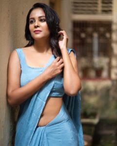 Chandini Tamilarasan Instagram - The purpose of our lives is to be happy ✨

📸 - @sarikagangwal ✨
Muah - @archanabridal ✨
Outfit - @studio_l_by_lini ✨

#chandinitamilarasan #chandini #actresschandini #photoshoot #friday #fridayvibes #love #vibes #weekendvibes #weekend #kollywood #tollywood #tollywoodactress #weekendmood #weekendwithchand #mumbai #mumbaiphotoshoots #mumbaifoodie