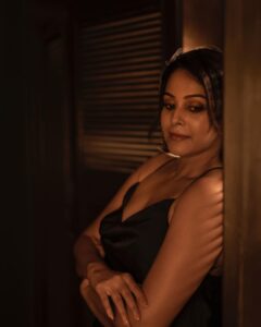 Chandini Tamilarasan Instagram - “The most courageous act is still to think for yourself. Aloud." - Coco Chanel

📸 @irst_photography ✨
Mua @mua_supriya ✨
Hairstylist @lakshana_hairstylist ✨
Assisted @ramanna386 ✨

#chandinitamilarasan #chandini #actresschandini #photoshoot #friday #fridayvibes #love #vibes