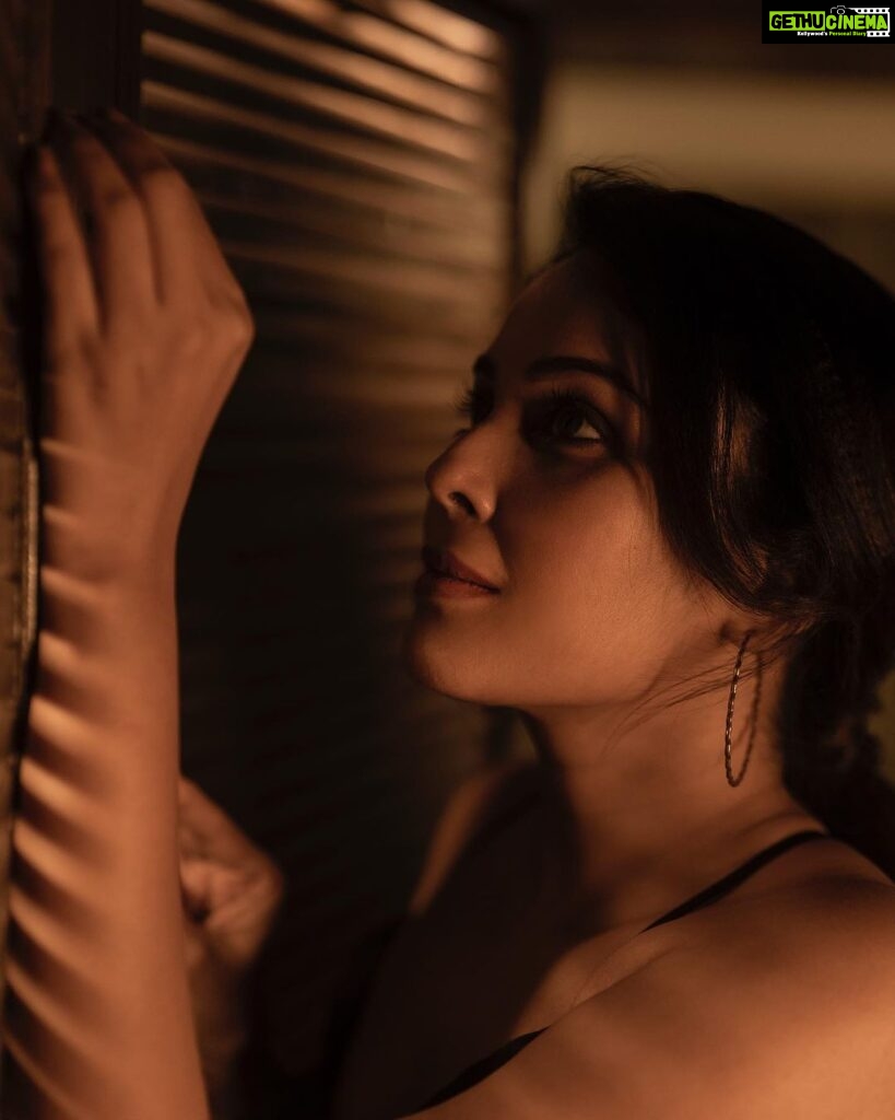 Chandini Tamilarasan Instagram - “The most courageous act is still to think for yourself. Aloud." - Coco Chanel 📸 @irst_photography ✨ Mua @mua_supriya ✨ Hairstylist @lakshana_hairstylist ✨ Assisted @ramanna386 ✨ #chandinitamilarasan #chandini #actresschandini #photoshoot #friday #fridayvibes #love #vibes