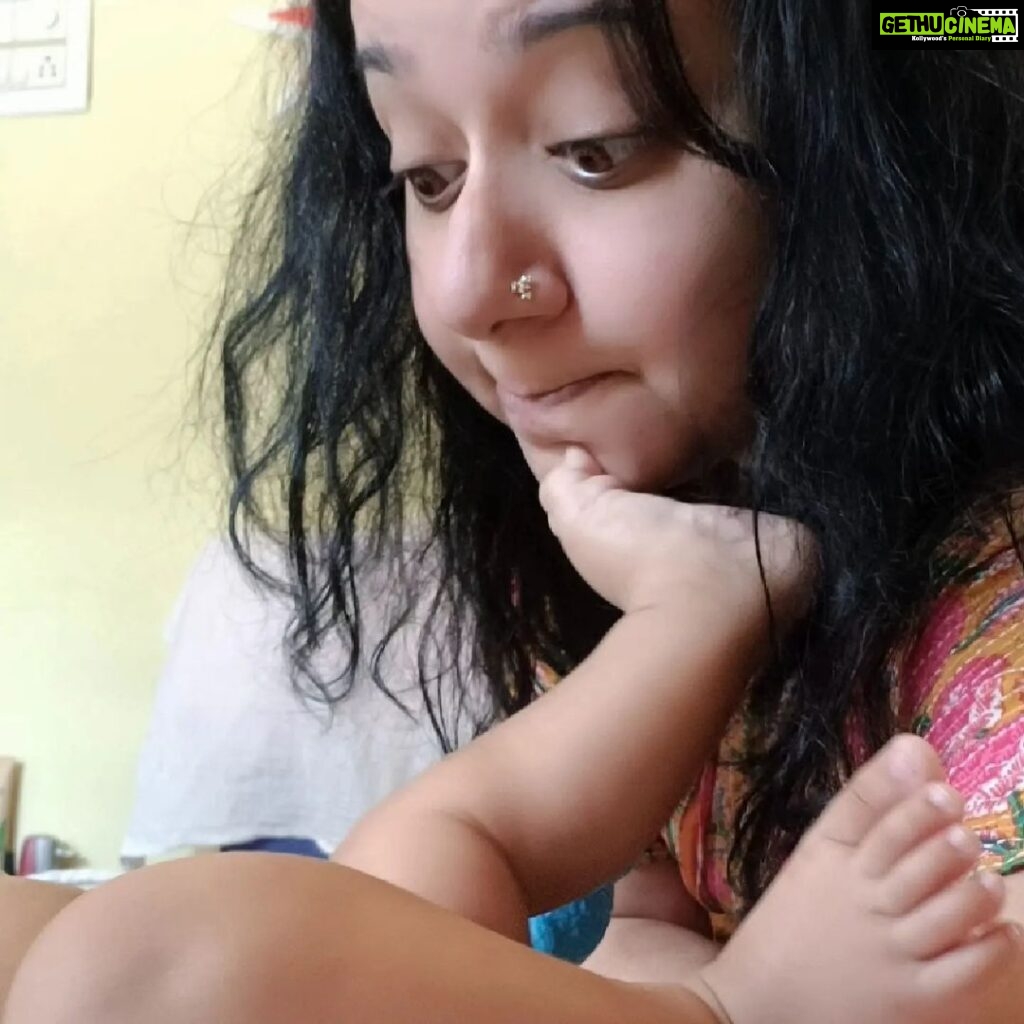 Chandra Lakshman Instagram - Squishy cuddly afternoon with my munchkin 😘👶🧿 #moongirl #motherhood #meandmyboy #ourlittlewonder #365daysofgratitude