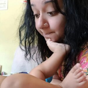 Chandra Lakshman Instagram - Squishy cuddly afternoon with my munchkin 😘👶🧿

#moongirl #motherhood #meandmyboy #ourlittlewonder #365daysofgratitude
