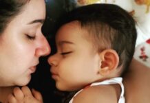Chandra Lakshman Instagram - 🧿🫰✨I have never EVER been happier.. Its a good good night..✨🫰🧿 #moongirl #lifeisbeautiful #blessed #love #ayaan #ourson #greatful