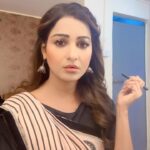 Chhavi Pandey Instagram - #funnyvideos #funnyreels #instagood #reels #reelsindia #trending #trendingreels #reelitfeelit 🤣🤣