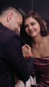 Dalljiet Kaur Instagram - Sab baar baar message kar rahe the na for my voice overs. Ye lo pehli reel meri awaaz mein … mere emotions ke saath 🥰