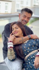 Dalljiet Kaur Instagram - 🧿🥰 
.
.
Beautiful shoot by @rehmat_hafiz 
Stunning outfits by @manasbrands and @hardik_modi_official 
Jwellery @jewellery_zunction
Managed in Africa by @avirayit 
Special thanks to @chiggy_parmar 
And @marlie_vice 

.
.
.
.
 #dalniktake2 #feelingvlessed #gratitude #family