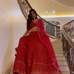 Dalljiet Kaur Instagram - Laal … gulaab 🌹 wala, ya dil ♥️ wala … khoon 🩸 wala Laal ya tamatar 🍅 wala …. Mauli ke dhaage wala Laal yaa 🍎 seb wala…. Honth 👄 wala Laal ya ruby wala Laal …. Aag 🔥 wala Laal ya tarbuze 🍉 wala.. 🌶️ mirchi wala laal ya… aapka kaunsa wala laal hai?? Nairobi, Kenya
