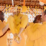 Dalljiet Kaur Instagram - Haldi exclusive pictures on our YouTube channel DALNIKTAKE2 ! Laughter… madness and insane fun from the Groom’s side as promised!🧿🧿🧿🧿🧿 SUBSCRIBE Dalniktake2 on YouTube LINK IN BIO . Gorgeous place to celebrate with your loved ones @aurabistroandbanquets . . . #dalniktake2 #haldi #family #take2 #nikhilpatel #dalljietkaurpatel Nairobi, Kenya